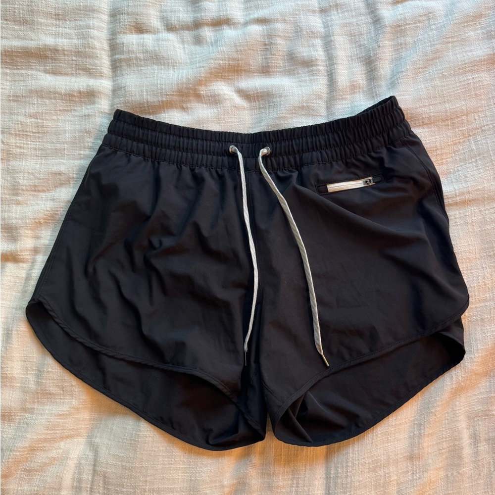 Vuori Black Women's Athletic Quick Dry Shorts